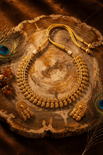 Nyveera Royal Antique Matte Gold Traditional Necklace Set with Earrings - Image 3