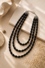 Élan Noir Statement Necklace - Image 4