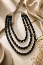 Élan Noir Statement Necklace - Image 5