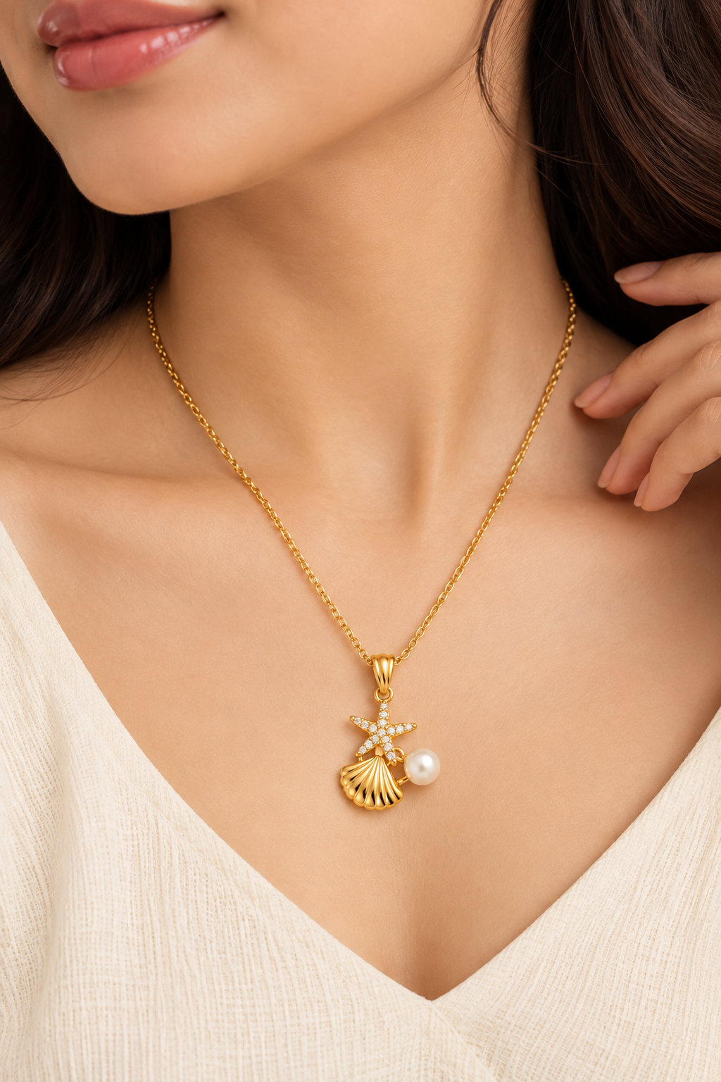 Nyveera Elan Starfish Seashell Pearl Anti-Tarnish Pendant Necklace 3 NV726081 Nyveera Elan Starfish Seashell Pearl Anti-Tarnish Pendant Necklace - Image 1